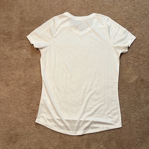 NWT Men's NikeCourt Dri-FIT Rafa Challenger Tennis Top, White, M DD8547 100 - Picture 2 of 8